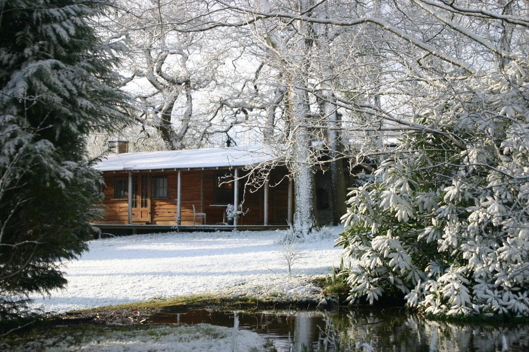 Parc-Le-Breos House Bed & Breakfast Penclawdd Exterior photo